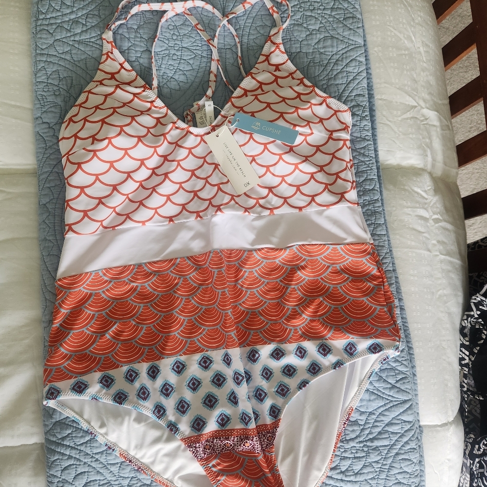 Cupshe White and Orange Patterned One-Piece Swimsuit 0X